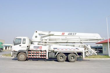 High Efficiency 37m ISUZU Concrete Pump Trucks Hydraulic Control 6x4