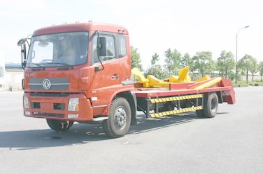 Dong Feng 4x2 Dry Bulk Truck Transport Bulk Cement Powder Truck 1800 - 2500mm