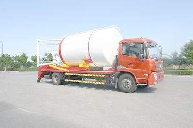 Dong Feng 4x2 Dry Bulk Truck Transport Bulk Cement Powder Truck 1800 - 2500mm